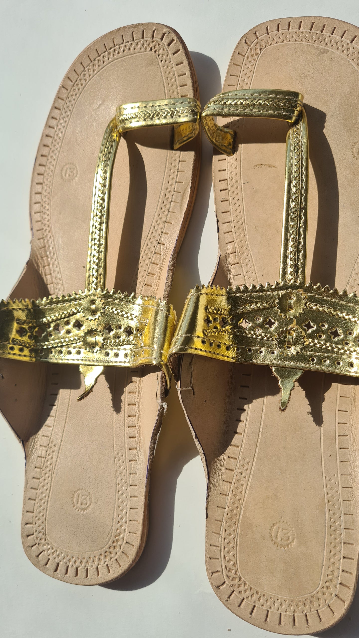 handmade Kolhapuri slippers GOLD